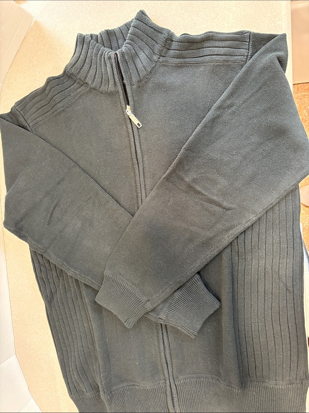 Perry Ellis Black Full-Zip Ribbed Shoulder & Side Sweater